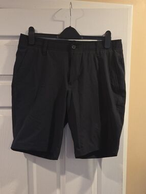 Under Armour Men's Black Flat-Front Performance Shorts